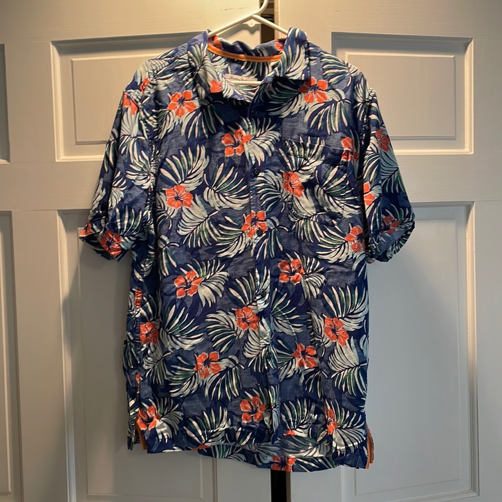 Tommy Bahama Floral Hawaiian shirt size L